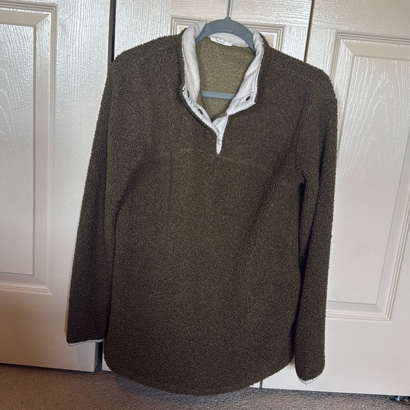 Main strip green pullover - Picture 1 of 6